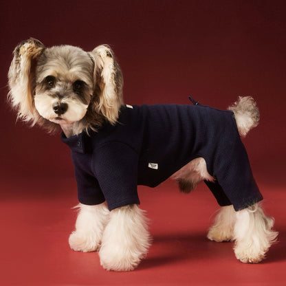 Waffle-patterned four-legged base layer for dogs in autumn and winter